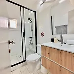 Sea And Breeze 1br Apartamento Lárnaca