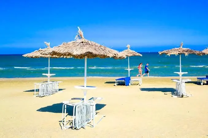 Sea And Breeze 1br Διαμέρισμα Λάρνακα