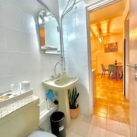 Apartment Sea And Breeze 1br