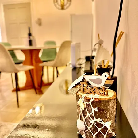Sea And Breeze 1br Apartment *